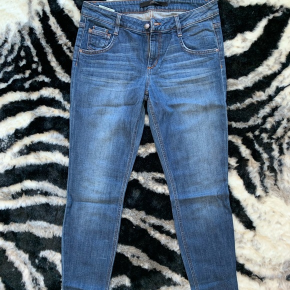Jose’s Jeans. Size 29 - Picture 2 of 4